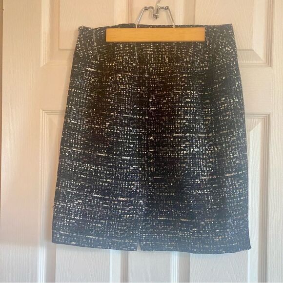 Ann Taylor Skirt - Picture 2 of 8